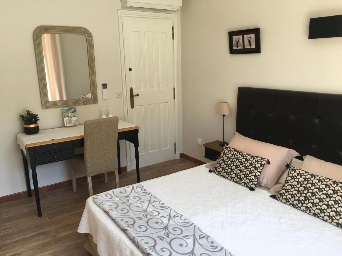 D'hotes Les Amandiers Affittacamere Saint-Tropez
